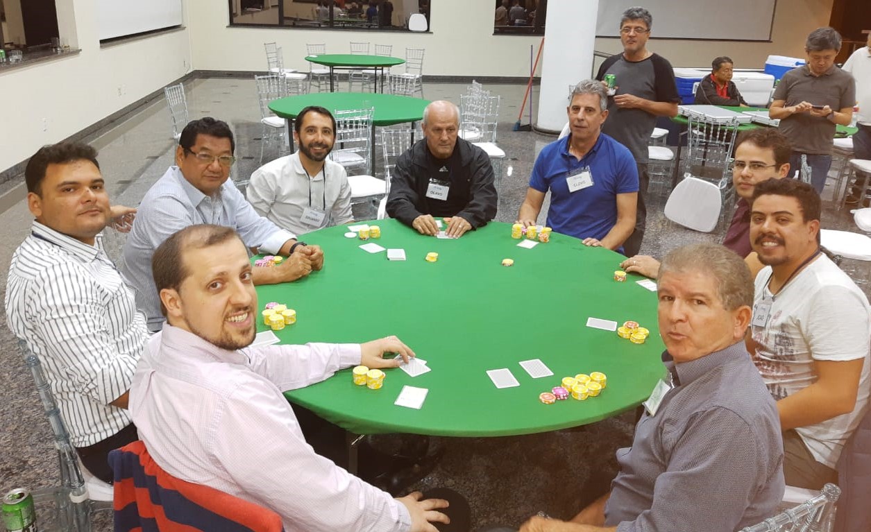 No momento, você está visualizando Confira a classificação do 5º Ranking Hold’em da Capital em novembro