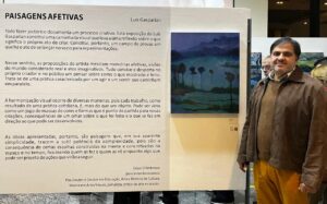 Leia mais sobre o artigo Paisagens Afetivas: últimos dias para conferir a exposição de Luís Gasparian