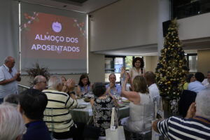 Leia mais sobre o artigo Aposentados celebram último almoço do ano em clima natalino na sede da Afresp