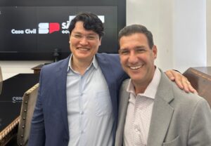 Leia mais sobre o artigo Diretor Renato Ozaki realiza visita institucional à Casa Civil