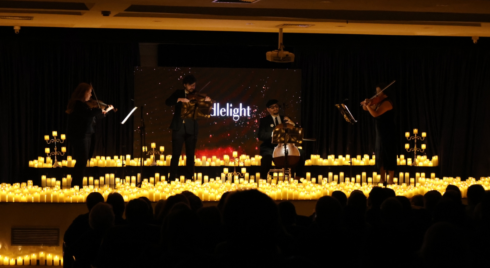 No momento, você está visualizando Candlelight Especial de Dia dos Namorados encanta associados no auditório da Afresp