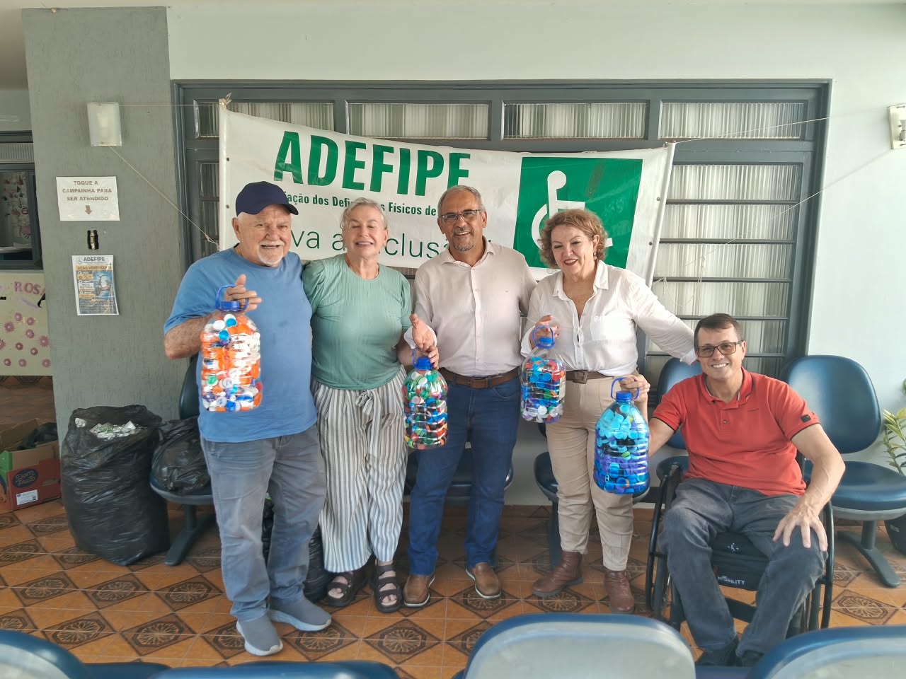 No momento, você está visualizando Regional de Araçatuba da Afresp realiza entrega de materiais recicláveis à entidade assistencial de Penápolis